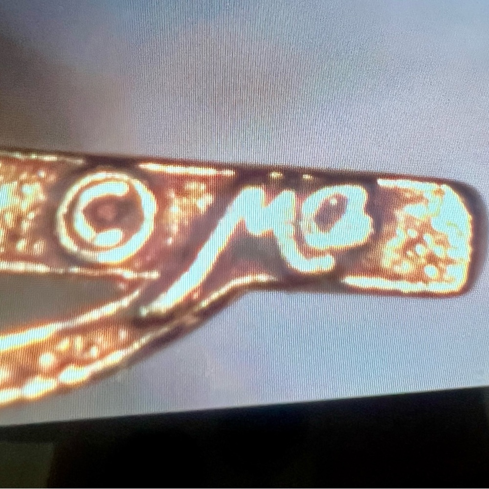 14K American Flag pendant with “God Bless America” on back. - Picture 4 of 5